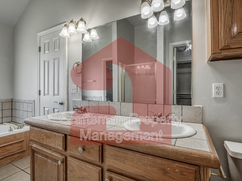 Oklahoma City House: 2701 Silvertree Drive