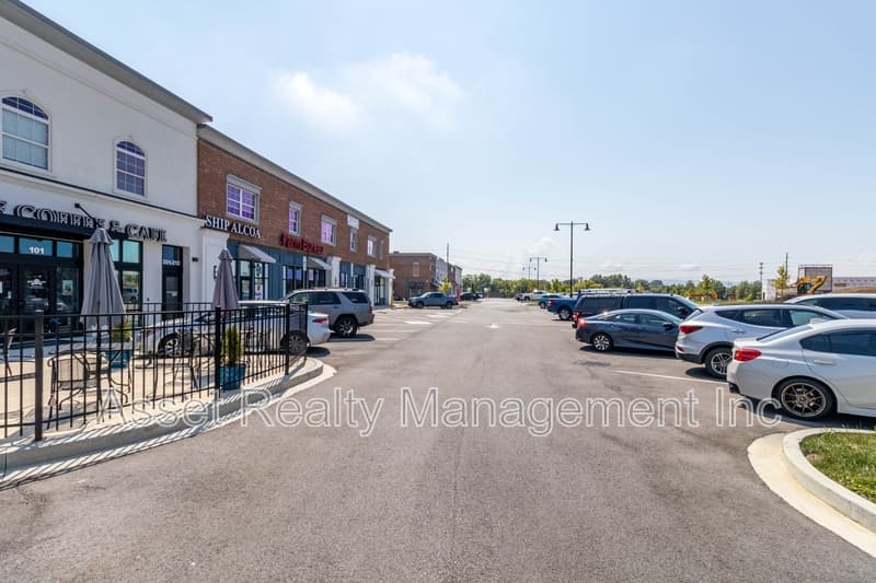 Alcoa Condo: 1120 Franck Street - 205