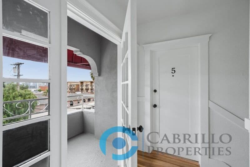 San Diego Condo: 128 Kalmia Street