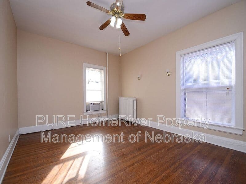 Omaha Condo: 1021 S 30th Ave
