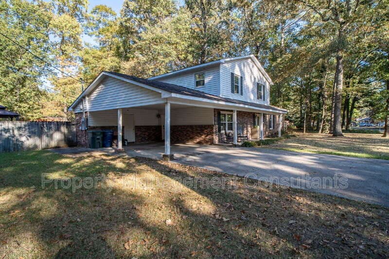 Huntsville House: 6604 Willow Ridge Road Northwest
