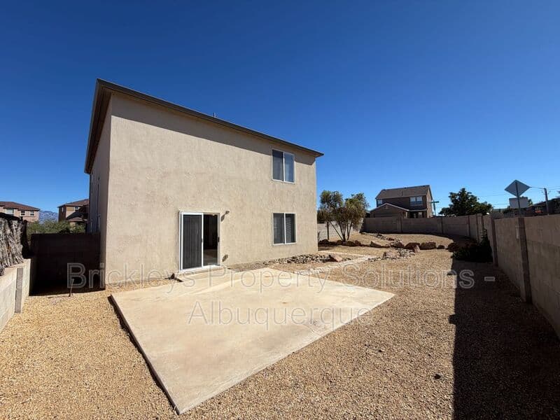 Albuquerque House: 6027 Park South Pl NW