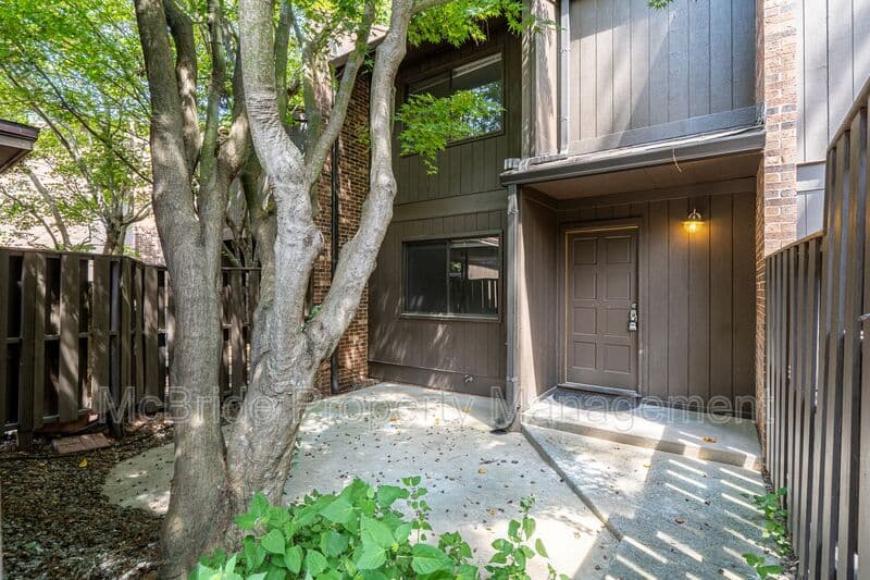 Martinez Townhome: 3506 Prestwick Drive