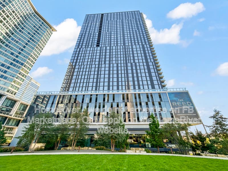 Chicago Condo: 234 W Polk St