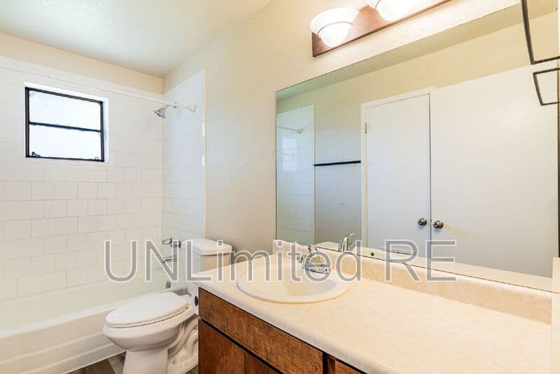 Flagstaff House: 2926 N Steves Blvd