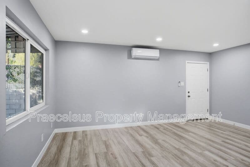 San Diego Condo: 3225 Van Dyke Ave