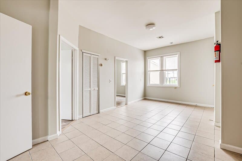 Perth Amboy Condo: 424 Division Street - 3