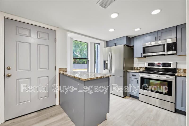 Jacksonville Townhome: 3517 Peeler Road