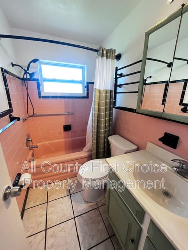 St Petersburg House: 5758 57th Ave N