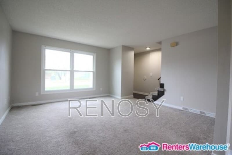 Des Moines House: 4924 Madison Ave