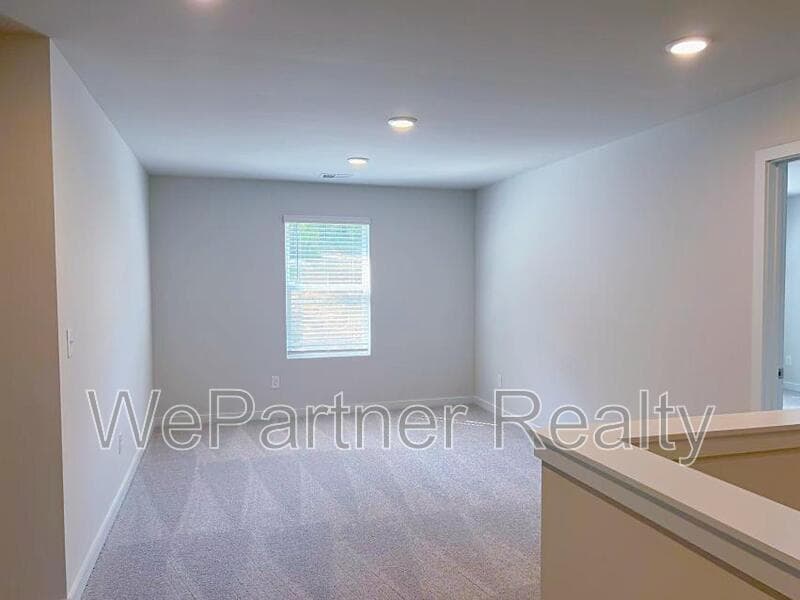Douglasville House: 7225 Lacey Dr