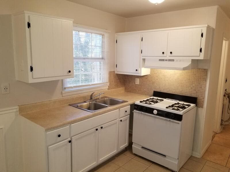 Atlanta House: 1822 Giben Road SW