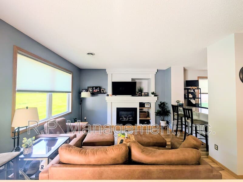 Prior Lake Townhome: 14321 Brookmere Blvd NW
