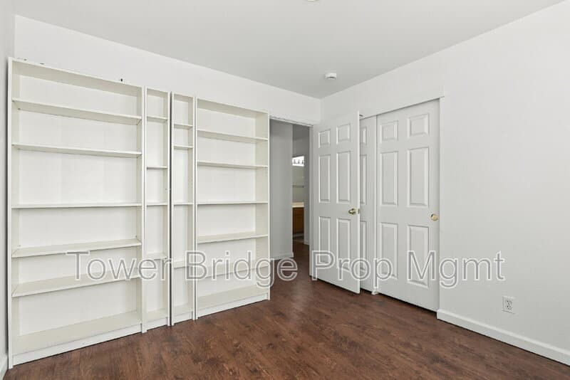 Elk Grove House: 8992 Panamint Ct