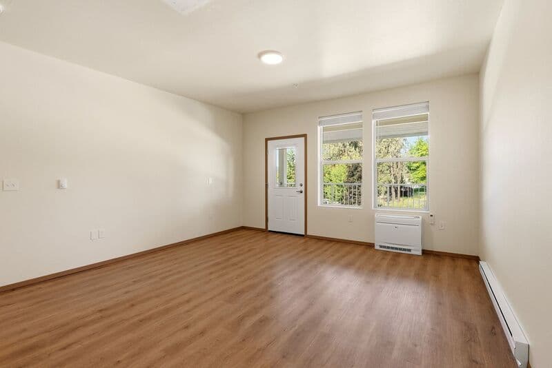 Spokane House: 1123 E Hastings