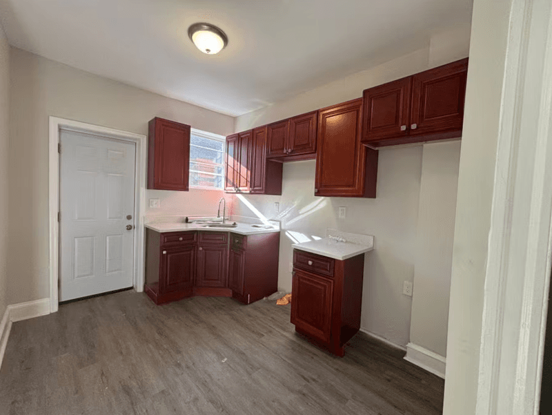 Baltimore House: 41X N Loudon Ave