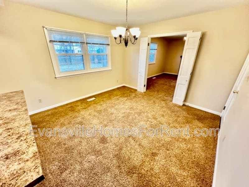 Evansville House: 4210 Keck Ave