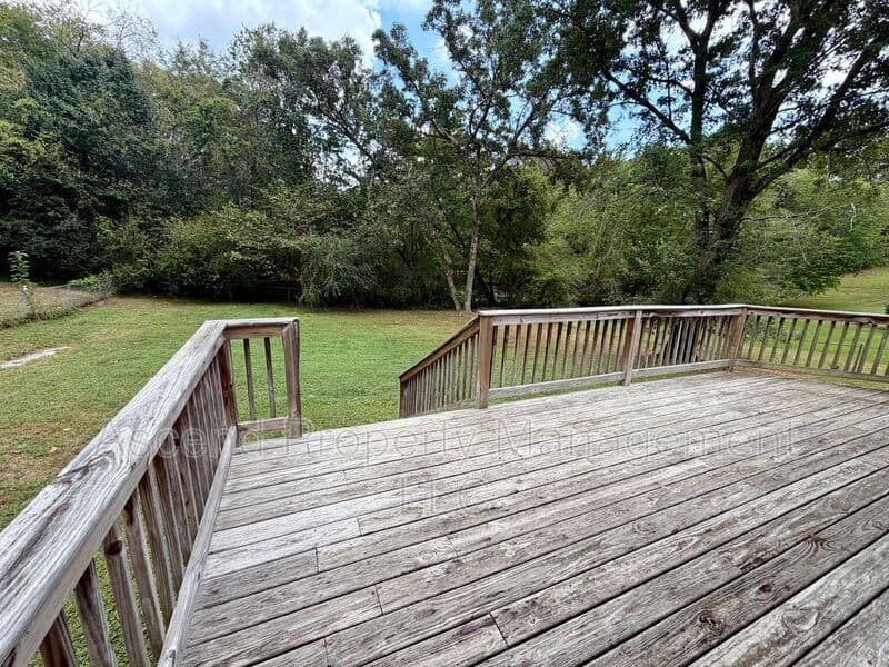 Ooltewah House: 5428 Country Village Dr