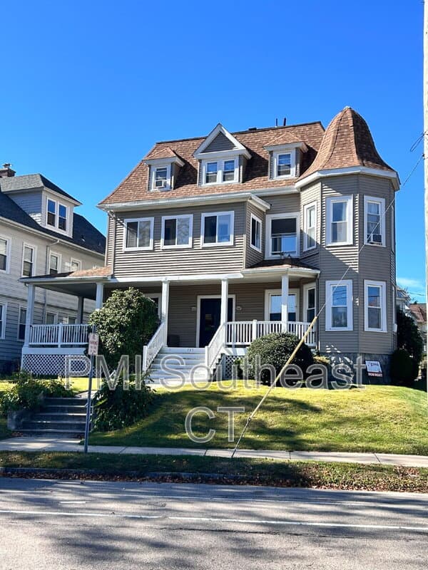 New London Condo: 285 Montauk Avenue