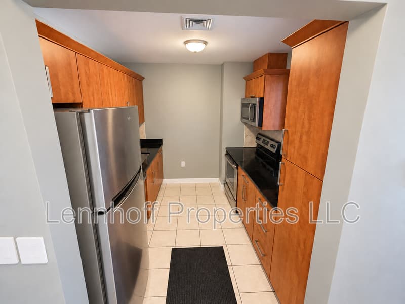 Salem Condo: 289 Essex Street - 305