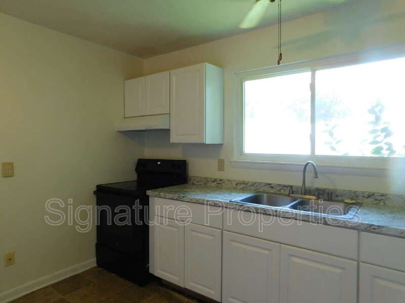 Virginia Beach House: 3825 Annie Ln