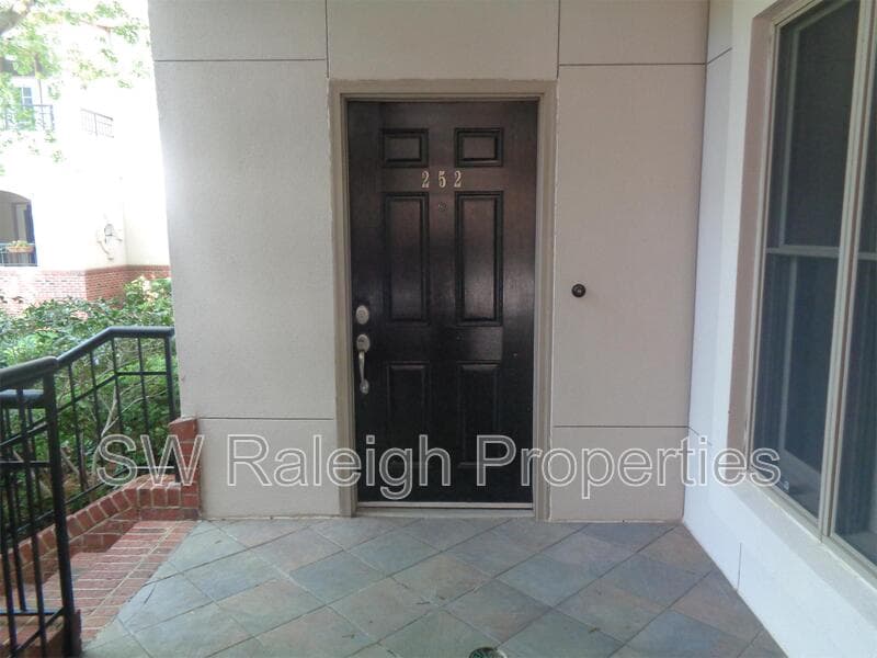 Raleigh Condo: 252 East Davie Street - 1