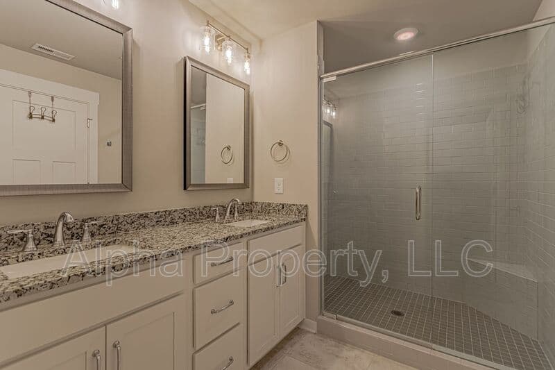 Greer Townhome: 38 Grey Oak Trl