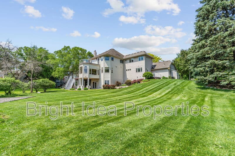 Plymouth House: 6210 Deerwood Circle North