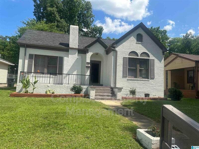 Birmingham House: 2133 47th Street Ensley