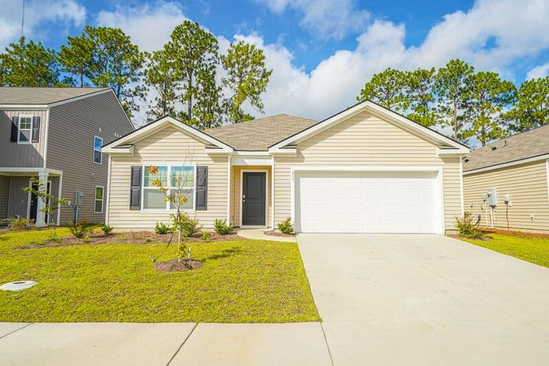 Bloomingdale House: 433 Coconut Dr