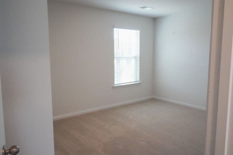 Pooler House: 150 Kraft Kove