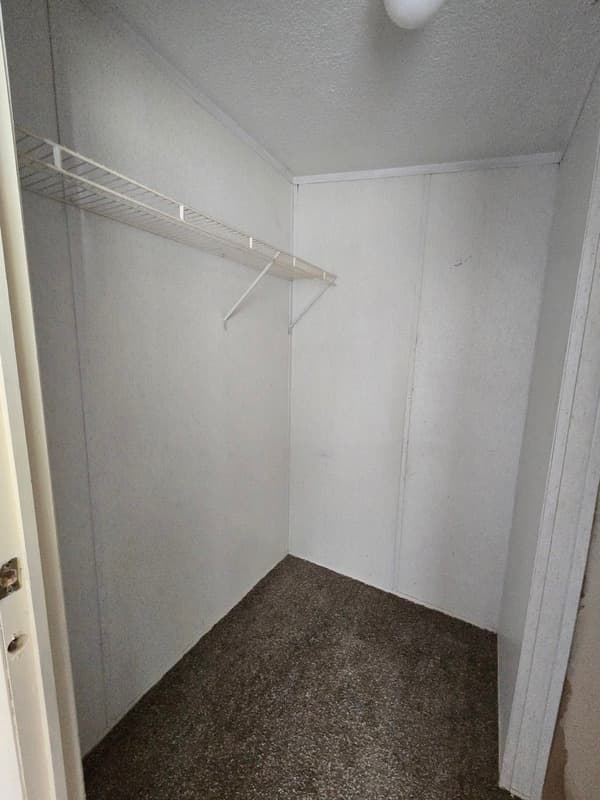 Fayetteville House: 2412 Cattail Cir