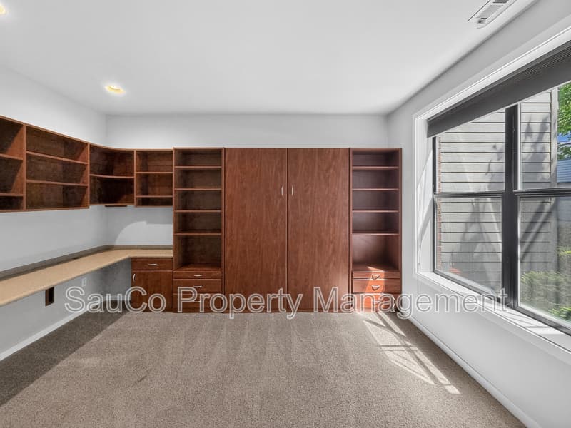Portland Condo: 1420 Northwest 20th Avenue