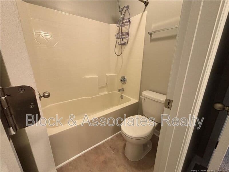 Raeford House: 438 Roanoke Dr