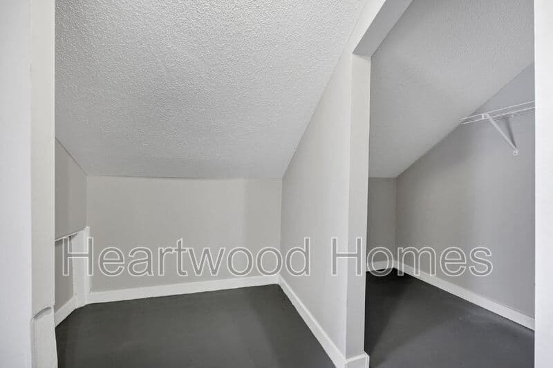 Columbia Condo: 117 Church Street