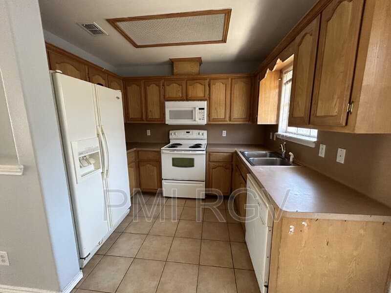 Edinburg Condo: 2508 Toledo Ave