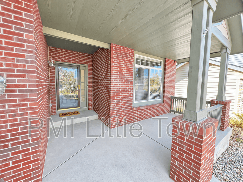 Aurora House: 24646 East Florida Avenue