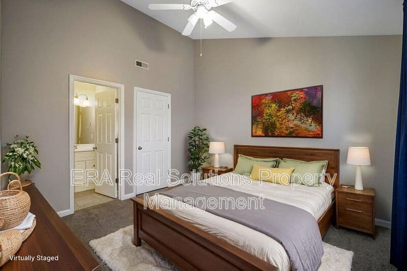 CIncinnati Condo: 2132 Gilbert Ave.