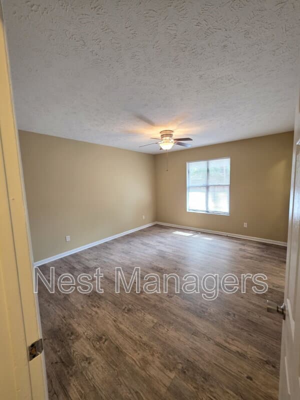 Fayetteville House: 7172 Evanston Street