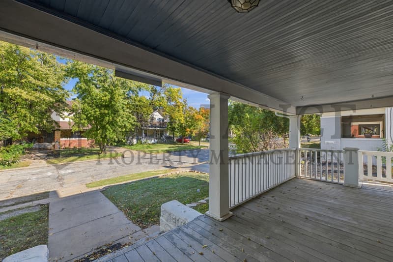 Wichita House: 3321 East Victor #1 - 1