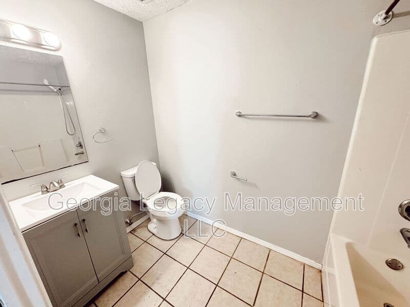 Cleveland House: 896 Campbell St