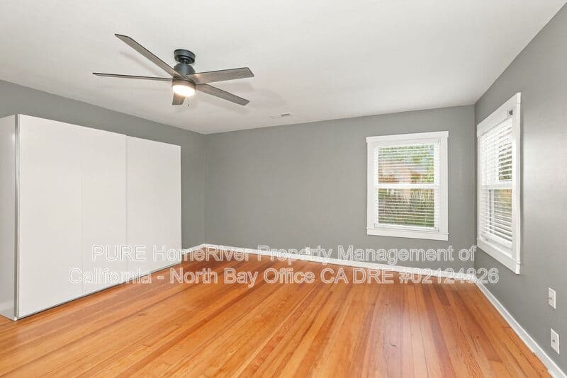 Sebastopol House: 325 Hutchins Ave