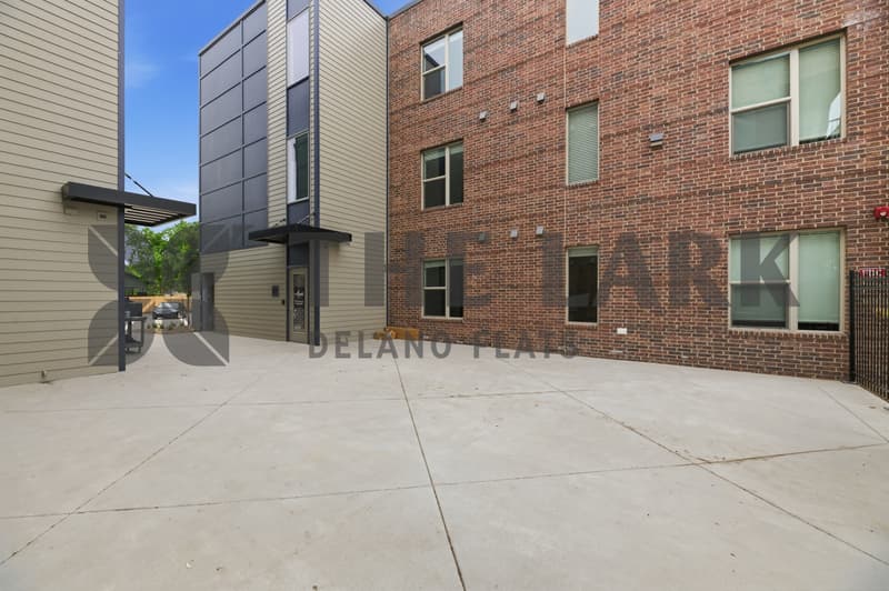 Wichita Condo: 721 West Maple Street Bldg 1000 Apt 312 - 1