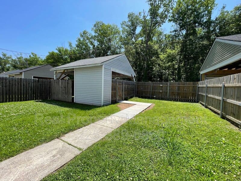 Baton Rouge House: 1531 Lila Ave.