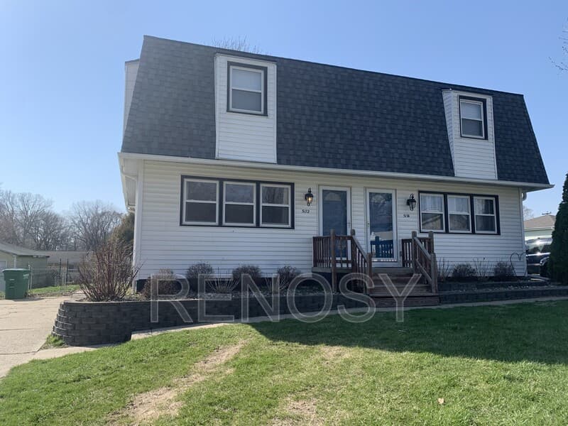 Des Moines House: 5172 NE 6th Ct