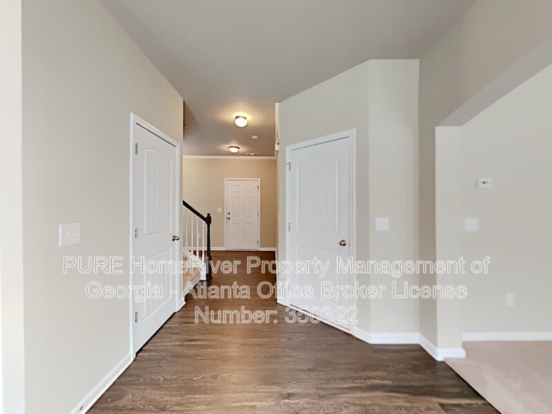 Dallas House: 130 Laurelcrest Ln