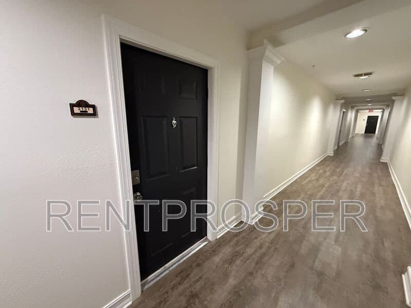 Orlando Condo: 5550 East Michigan St