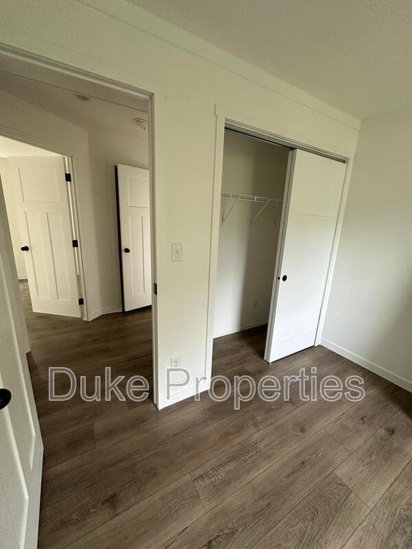 Utica House: 224 Tipperary Drive