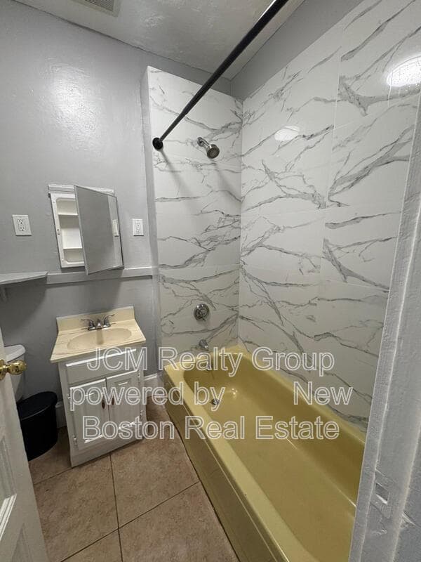 Framingham Condo: 64 Hollis Street