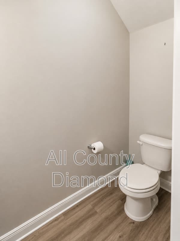 Callaway House: 5940 Callaway Circle
